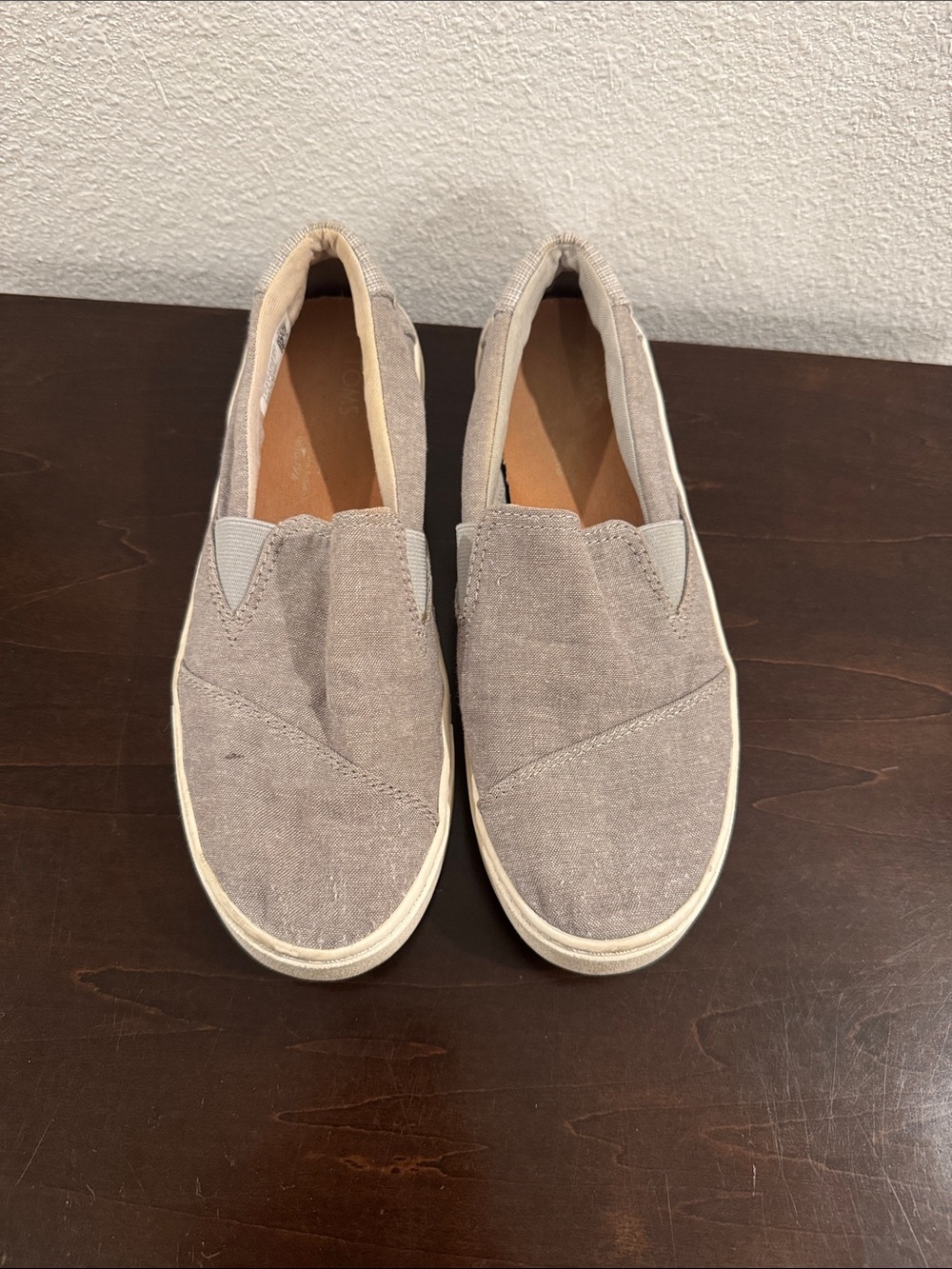 Toms Women's Slip-On Canvas Flats in Light Gray